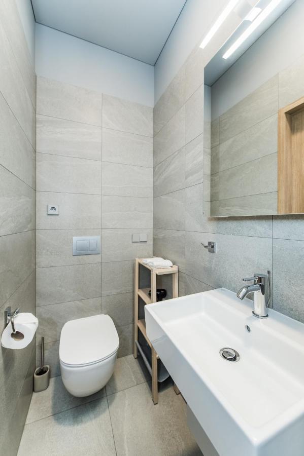 River City Apartments No 3 By Urban Rent คอนัส ภายนอก รูปภาพ
